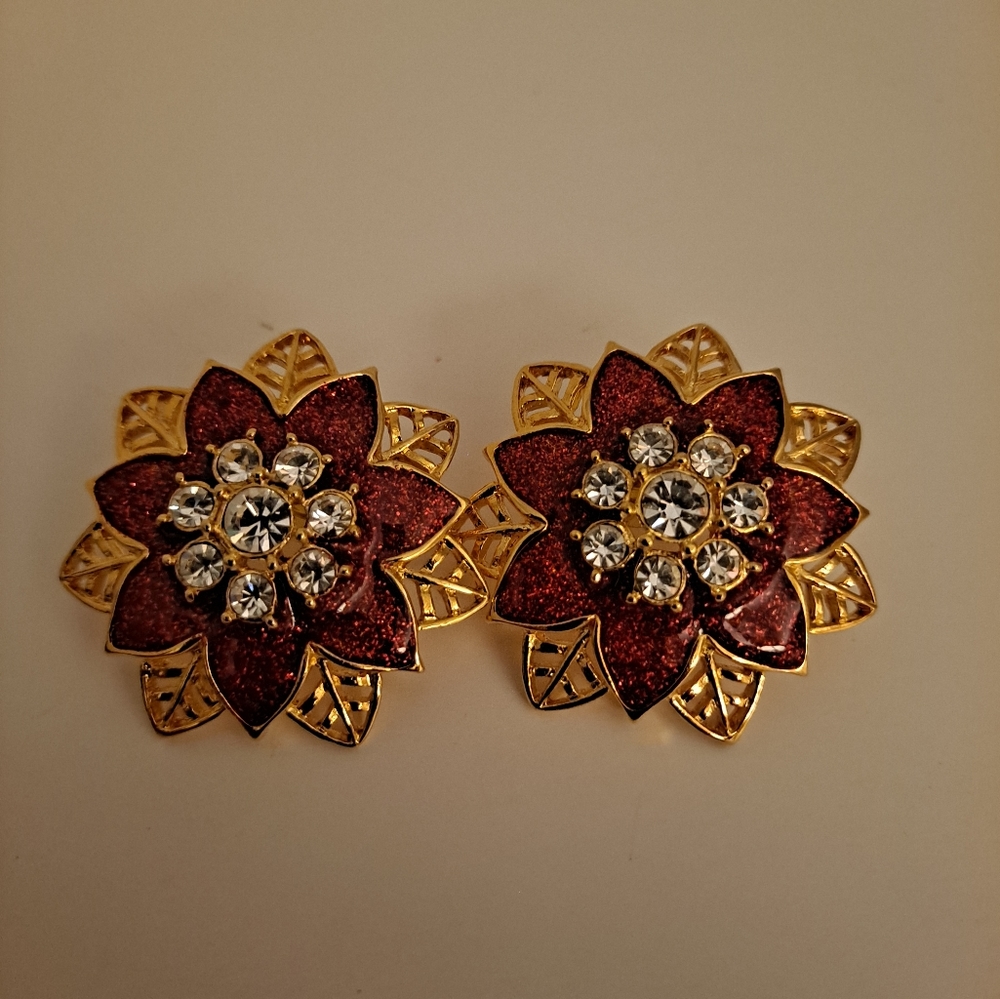 Poinsettia Earings